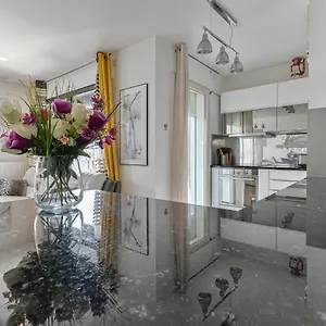 Glamour Apartment Paris