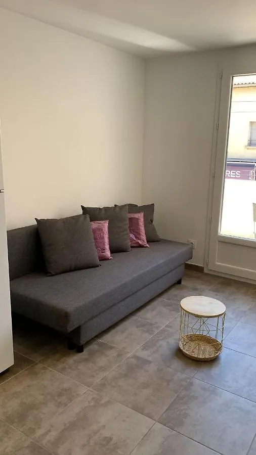 Apartment Appartement Rue De Provence Avignon France